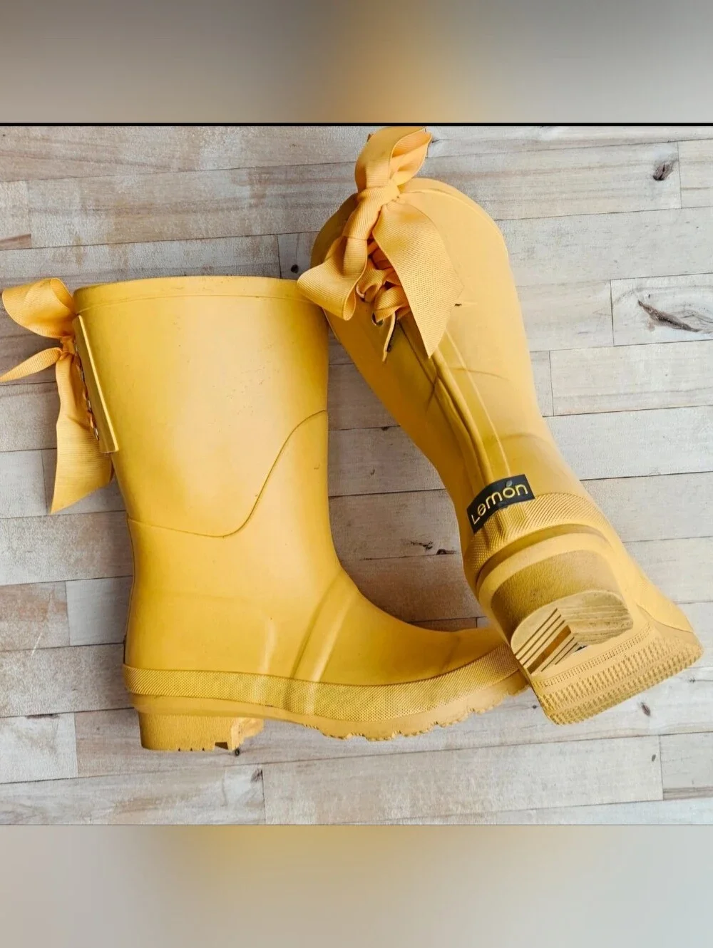 6, bright yellow Lemon rain boots